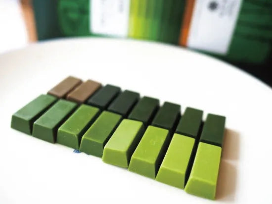 Nanaya Premium Matcha – 7 matcha levels and 1 Hojicha chocolates (8 types)